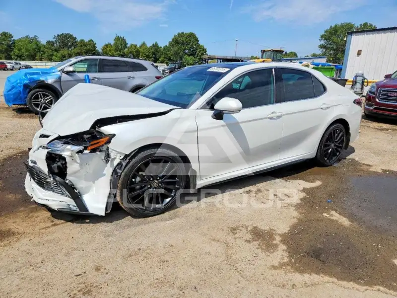 2023 Toyota CAMRY фото