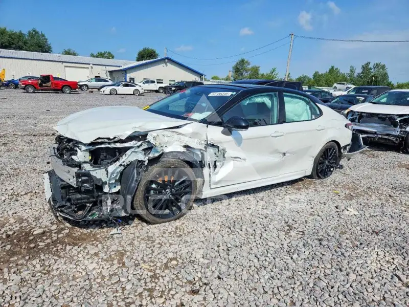 2023 Toyota CAMRY фото