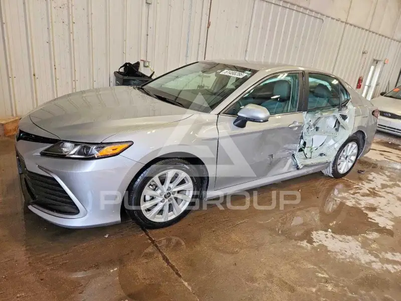 2023 Toyota CAMRY фото