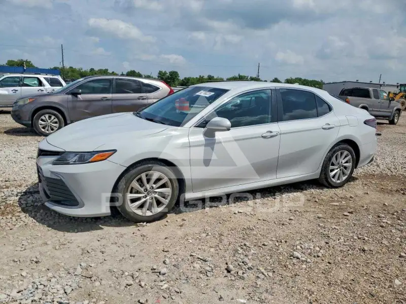 2023 Toyota CAMRY фото