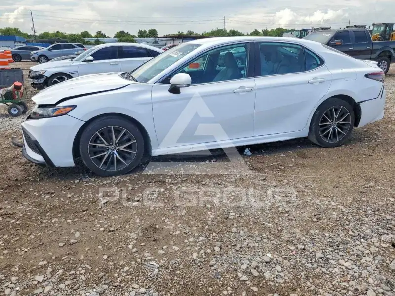 2023 Toyota CAMRY фото
