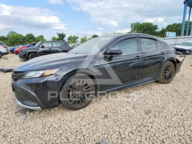 2023 Toyota CAMRY фото