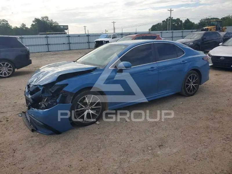 2023 Toyota CAMRY фото