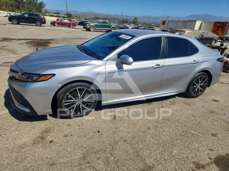 2023 Toyota CAMRY фото
