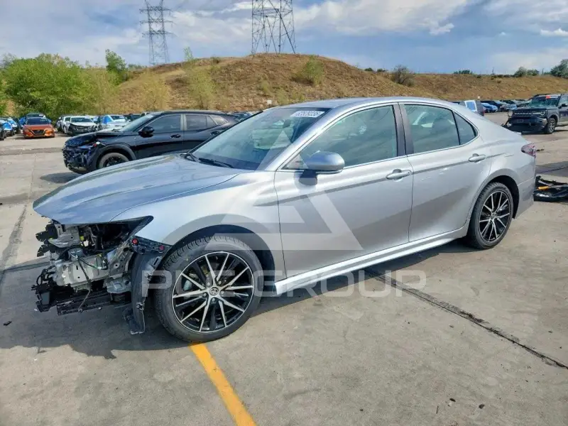 2023 Toyota CAMRY фото