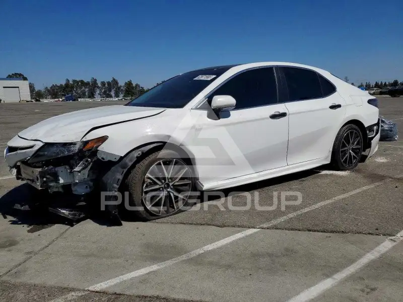 2023 Toyota CAMRY фото