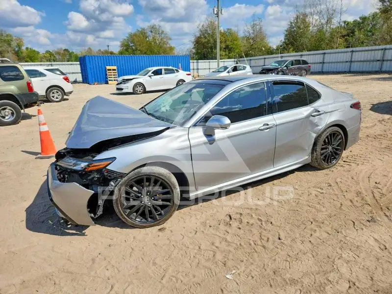 2023 Toyota CAMRY фото