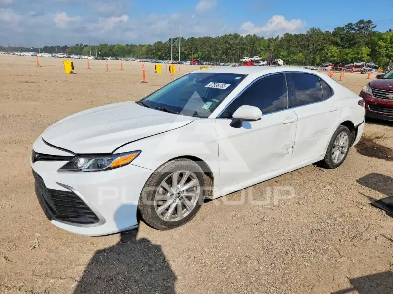 2023 Toyota CAMRY фото