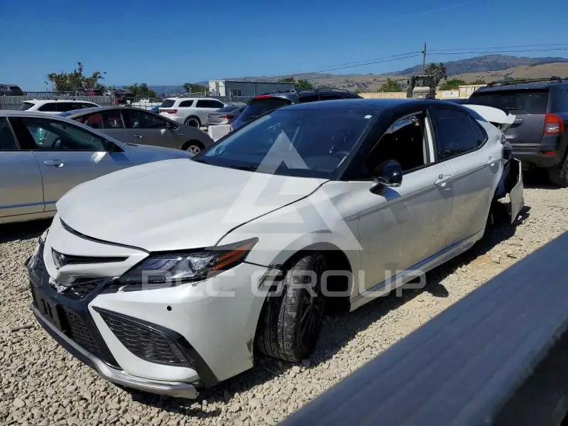 2023 Toyota CAMRY фото
