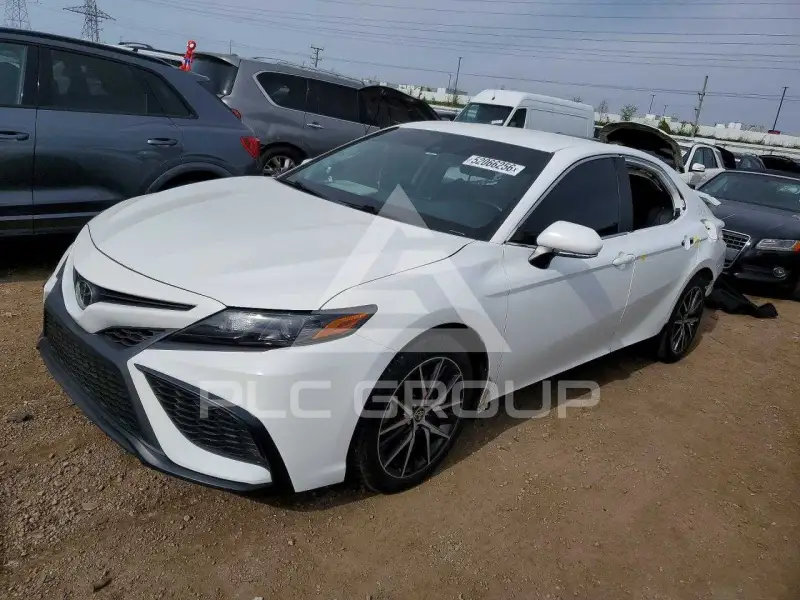 2023 Toyota CAMRY фото