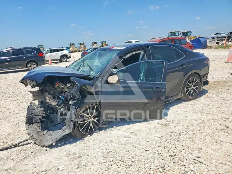 2023 Toyota CAMRY фото