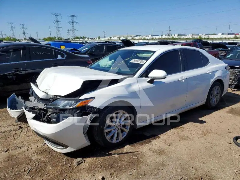 2023 Toyota CAMRY фото