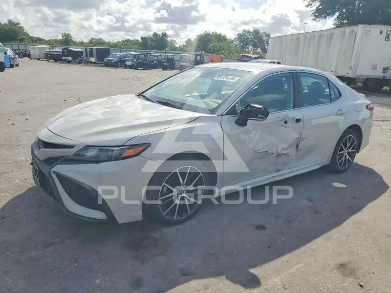 2023 Toyota CAMRY фото