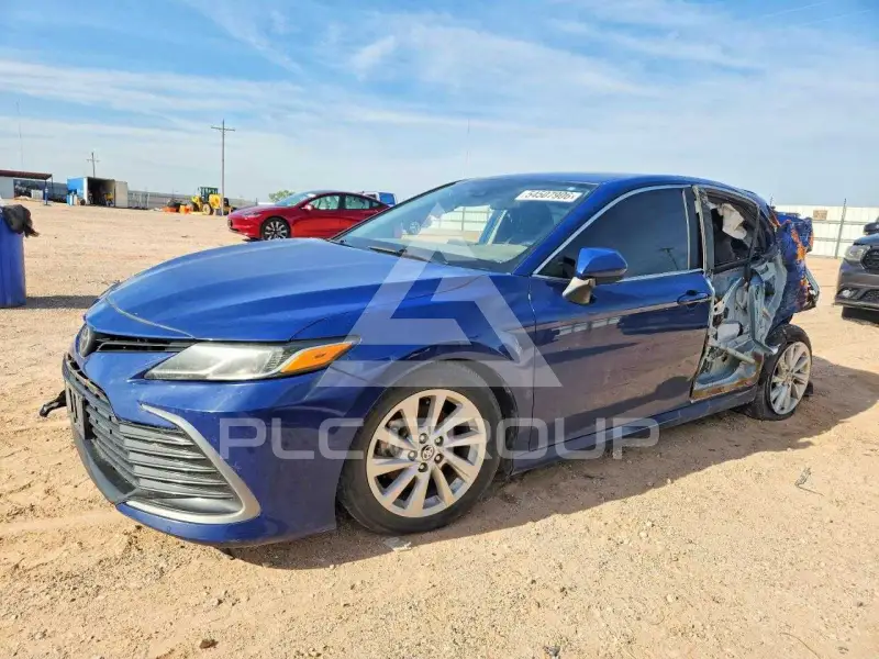 2023 Toyota CAMRY фото