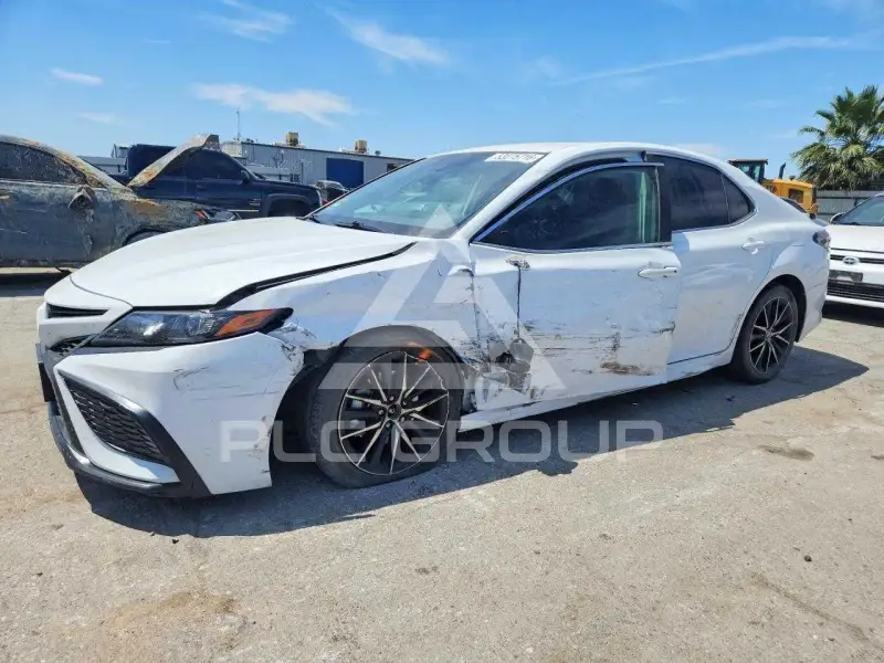 2023 Toyota CAMRY фото