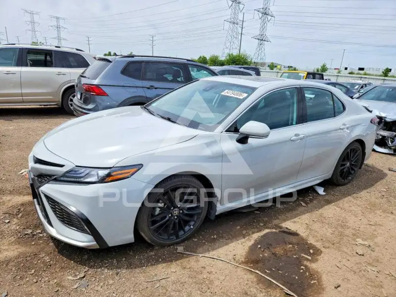 2023 Toyota CAMRY фото