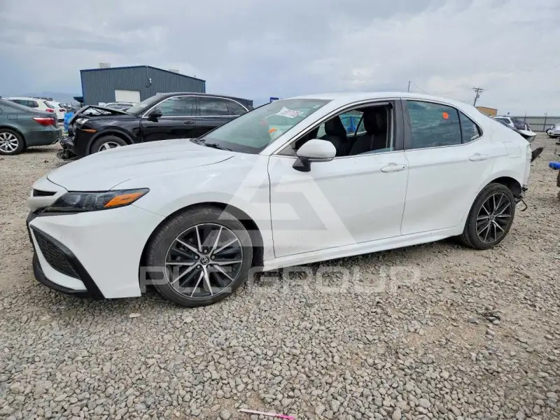 2023 Toyota CAMRY фото