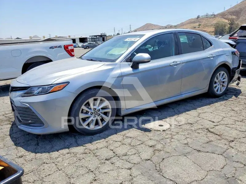 2023 Toyota CAMRY фото