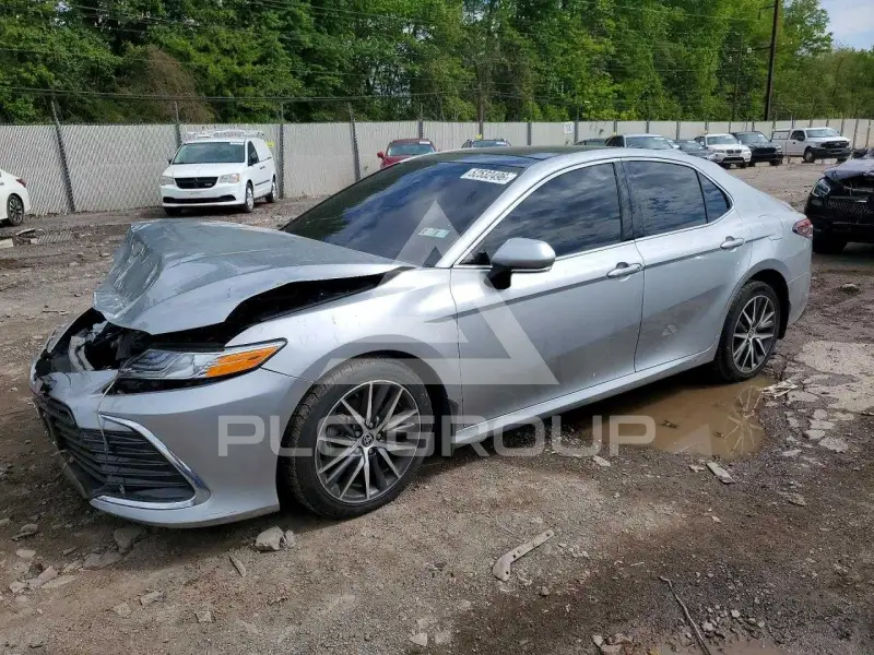 2023 Toyota CAMRY фото