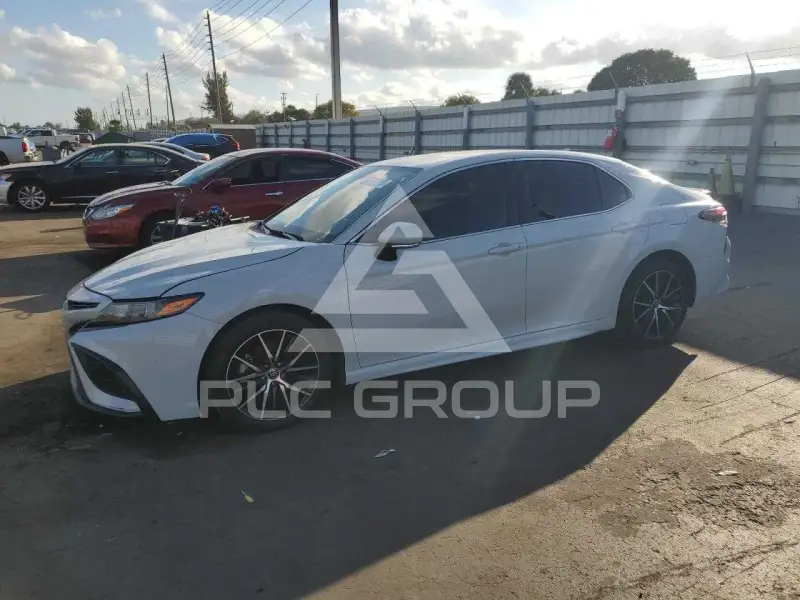 2023 Toyota CAMRY фото