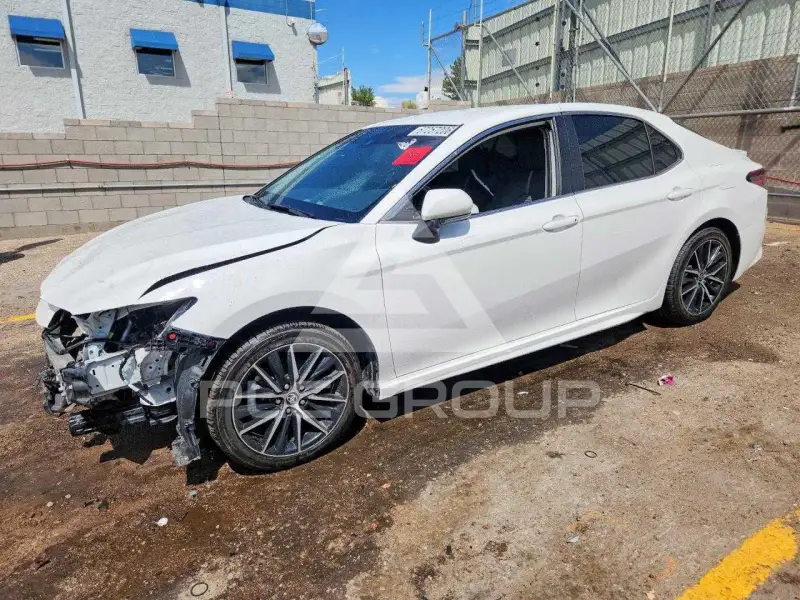 2023 Toyota CAMRY фото