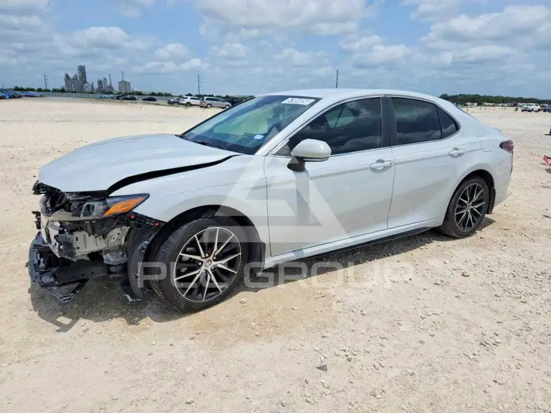 2023 Toyota CAMRY photo