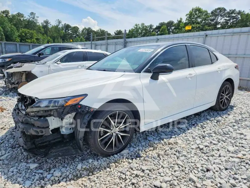 2023 Toyota CAMRY фото