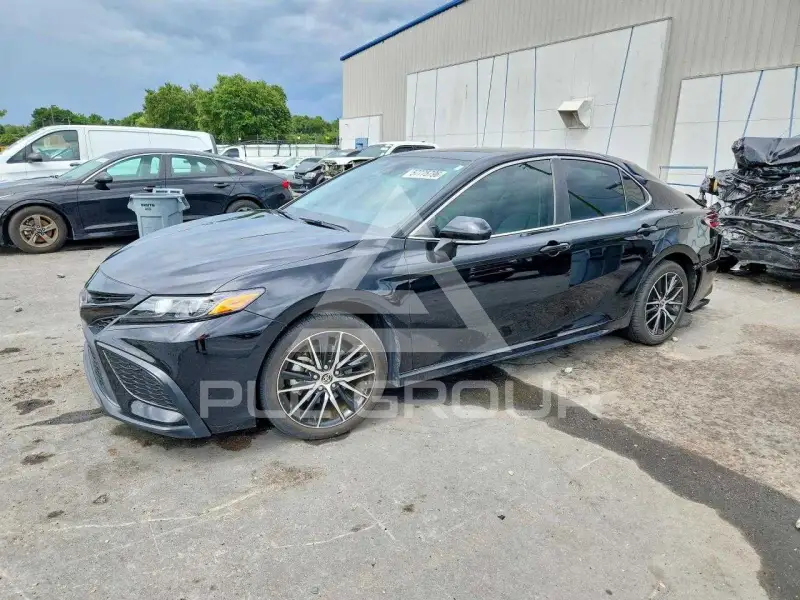2023 Toyota CAMRY фото