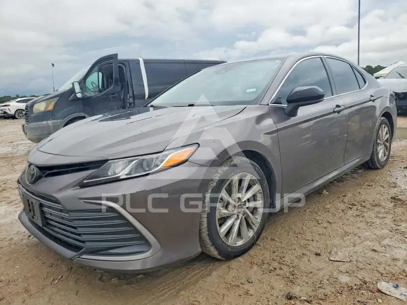 2023 Toyota CAMRY фото