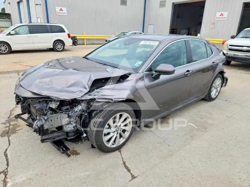 2023 Toyota CAMRY фото