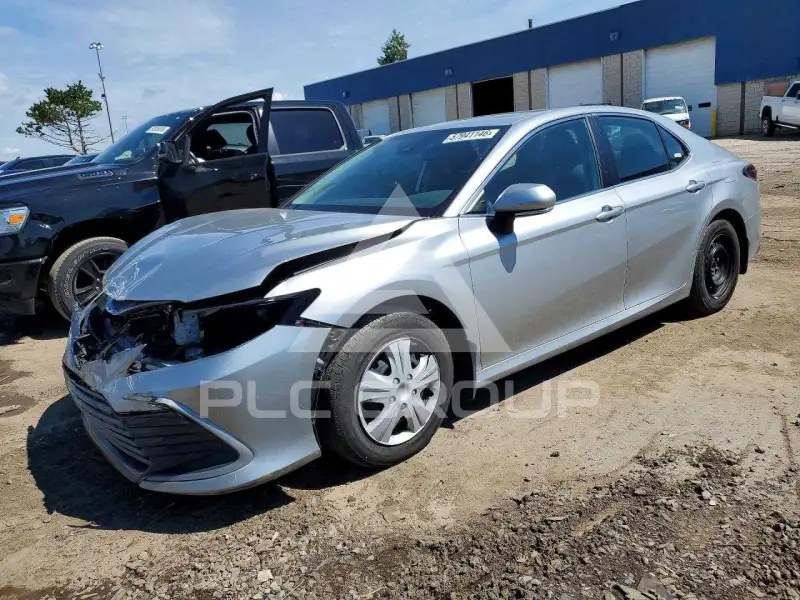 2023 Toyota CAMRY фото
