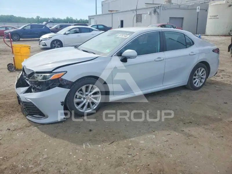 2023 Toyota CAMRY фото