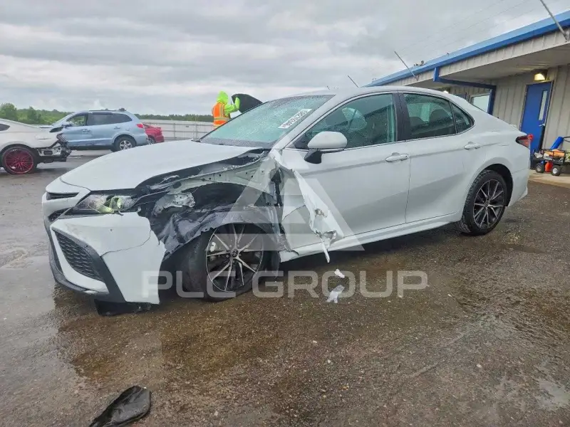 2023 Toyota CAMRY фото