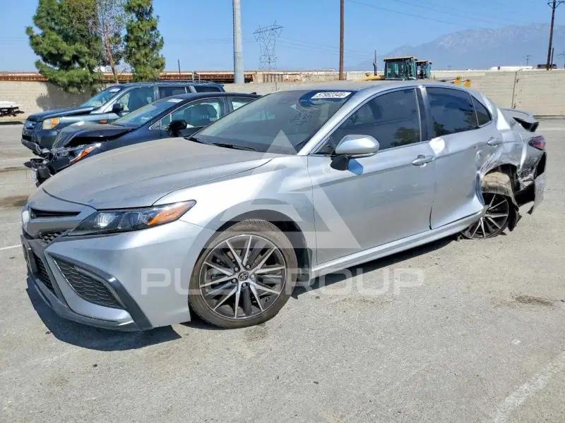 2023 Toyota CAMRY фото