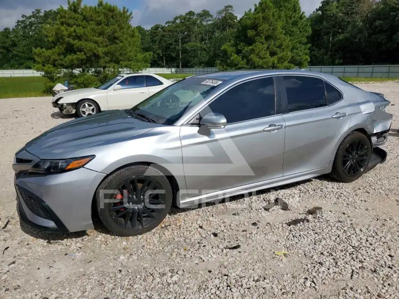 2023 Toyota CAMRY фото
