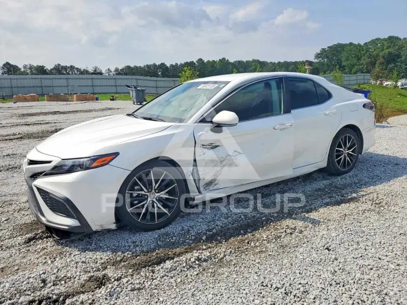 2023 Toyota CAMRY фото