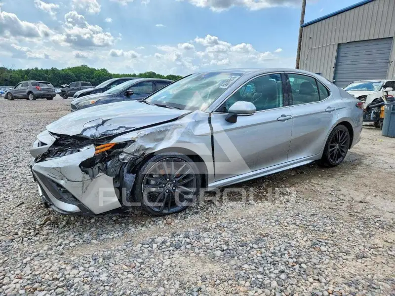 2023 Toyota CAMRY фото