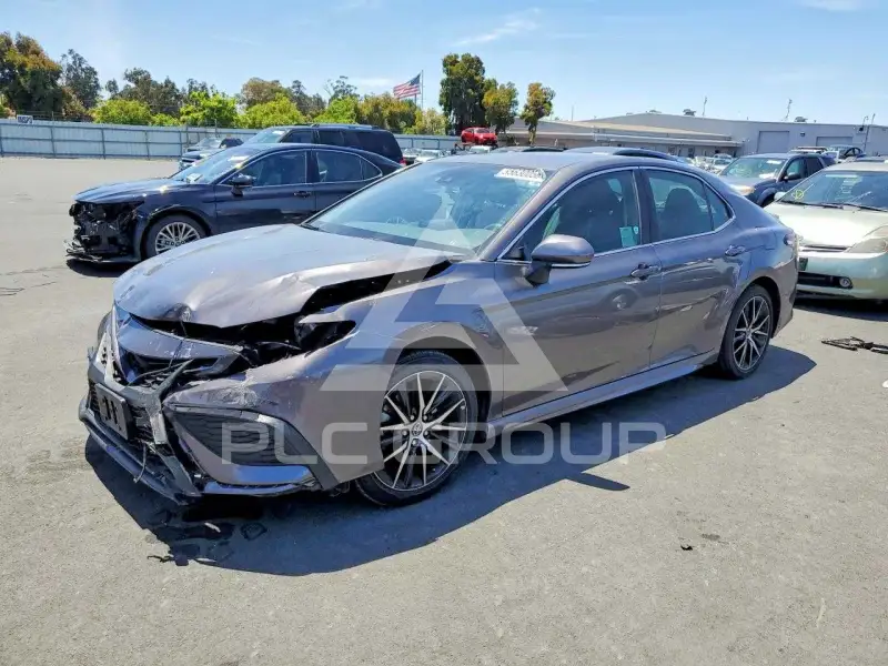 2023 Toyota CAMRY фото