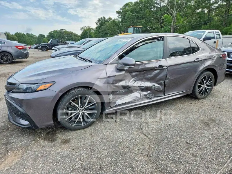 2023 Toyota CAMRY фото