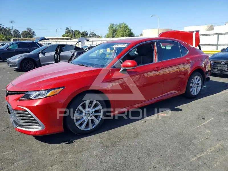 2023 Toyota CAMRY фото