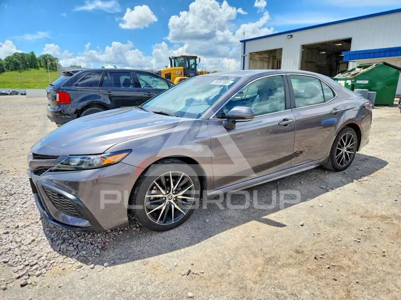 2023 Toyota CAMRY фото