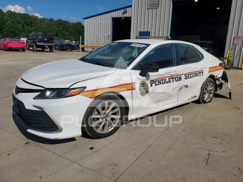 2023 Toyota CAMRY фото