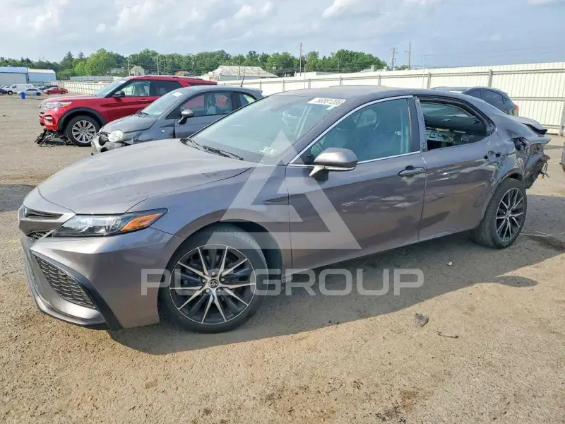 2023 Toyota CAMRY фото