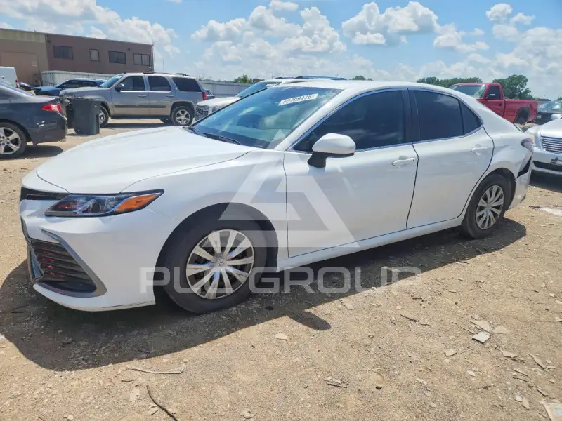 2023 Toyota CAMRY фото