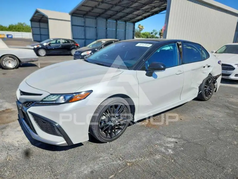2023 Toyota CAMRY фото