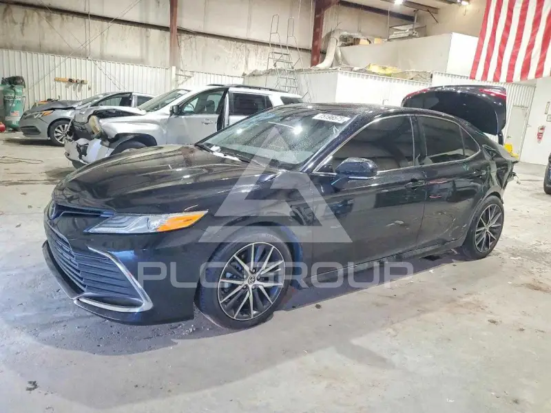 2023 Toyota CAMRY фото