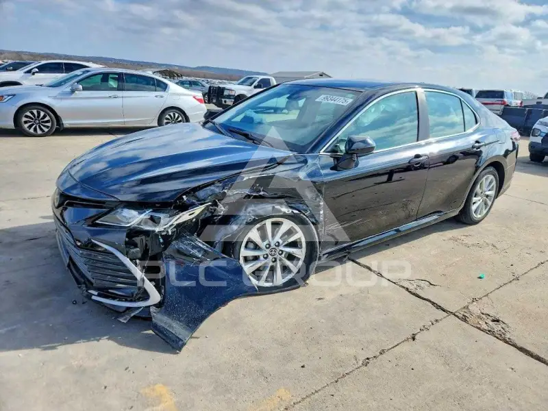 2023 Toyota CAMRY фото