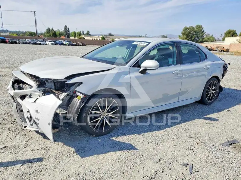 2023 Toyota CAMRY фото