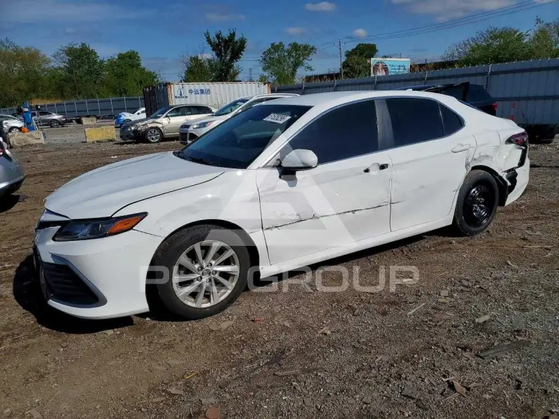 2023 Toyota CAMRY фото