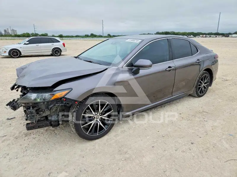 2023 Toyota CAMRY фото